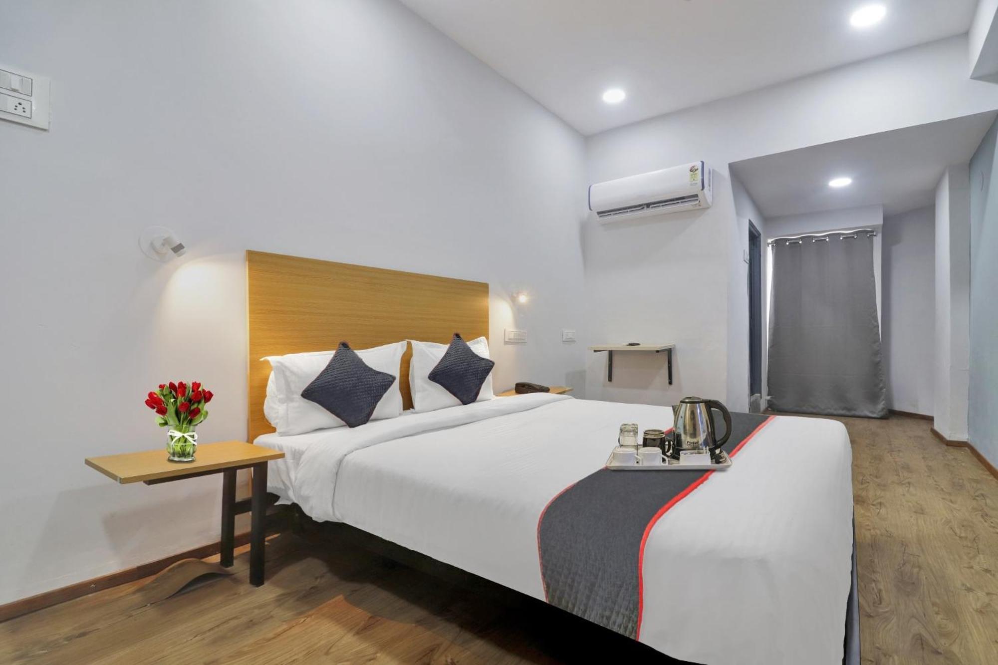 Hotel Townhouse S Continental Hajdarabad Zewnętrze zdjęcie