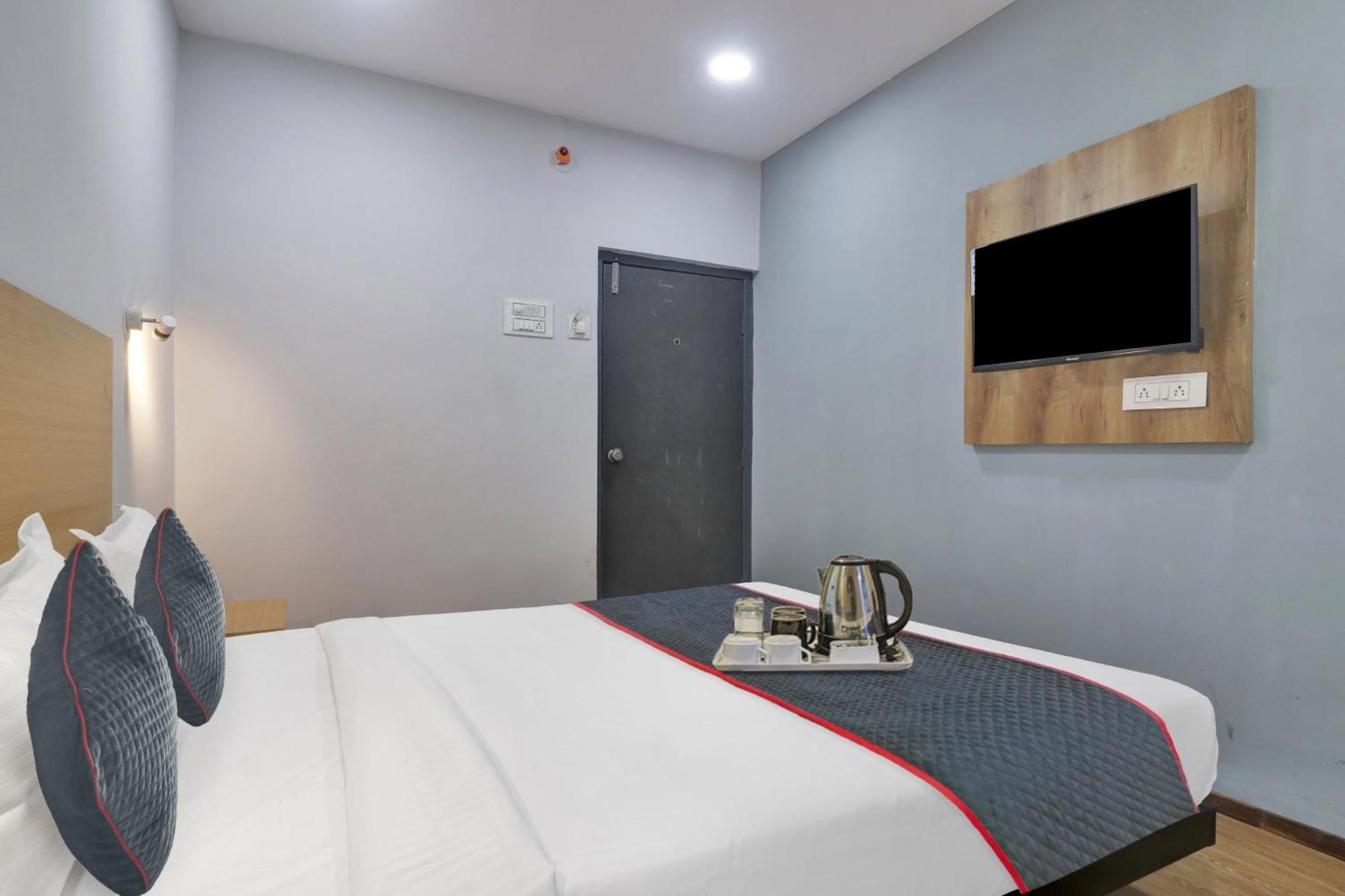 Hotel Townhouse S Continental Hajdarabad Zewnętrze zdjęcie