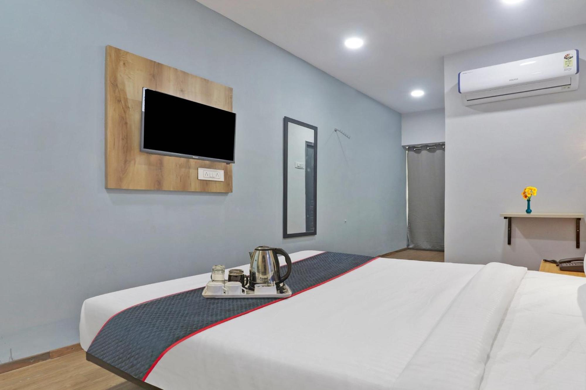 Hotel Townhouse S Continental Hajdarabad Zewnętrze zdjęcie